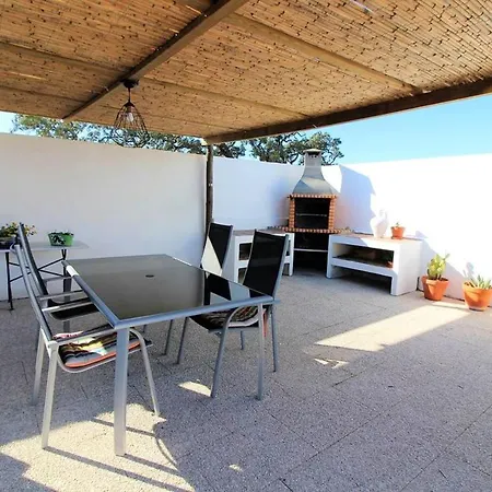 Villa With 3 Bedrooms In With Private Pool Enclosed Garden And Wifi 16 Km From The Beach
